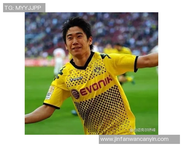 当前日本足球界最受关注的当红球星是谁及其背后的故事